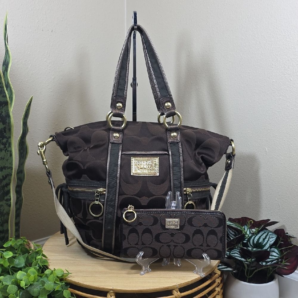 Coach Poppy Spotlight Tote and Matching Wallet